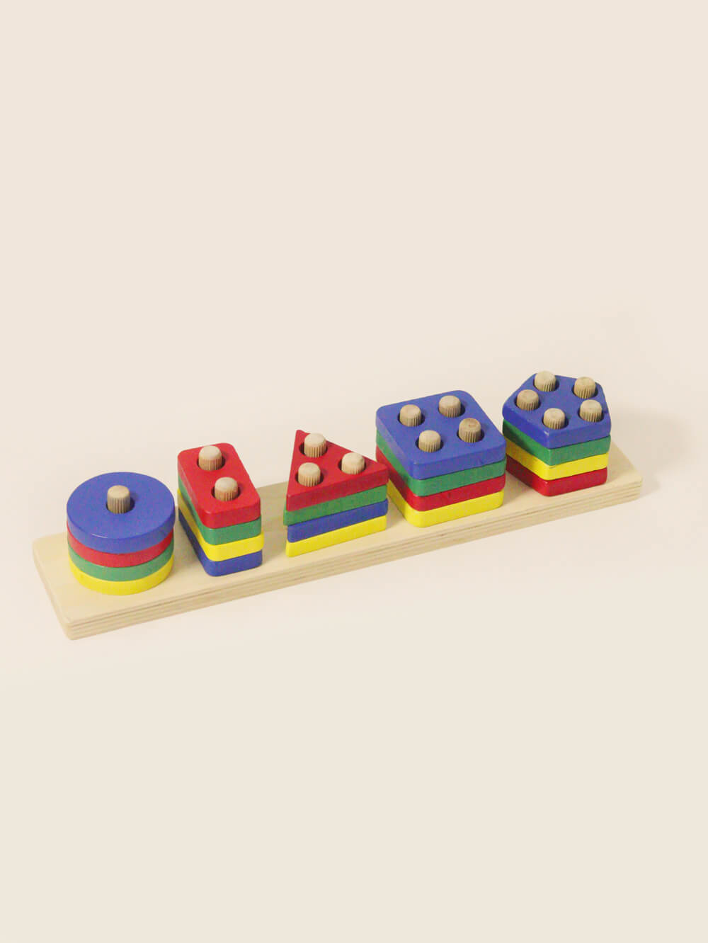 Juego Montessori para encajar figuras geométricas